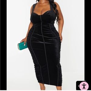 Plus Black Velvet Ruched Side Cup Detail Midi Dress